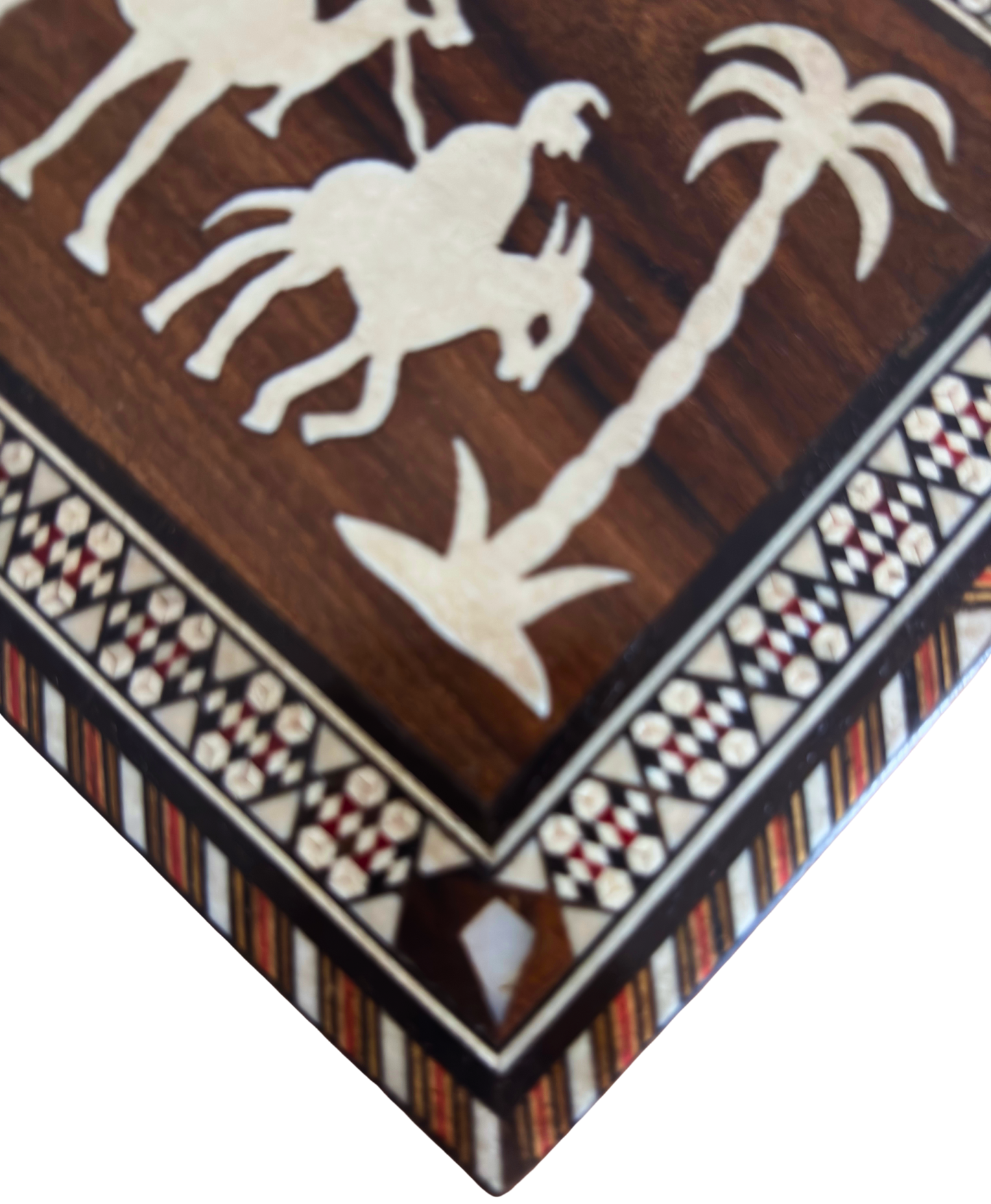 Vintage Damascene mozaïekdoos uit de jaren ’70, kameelmotief, handgemaakte Syrische bewaardoos