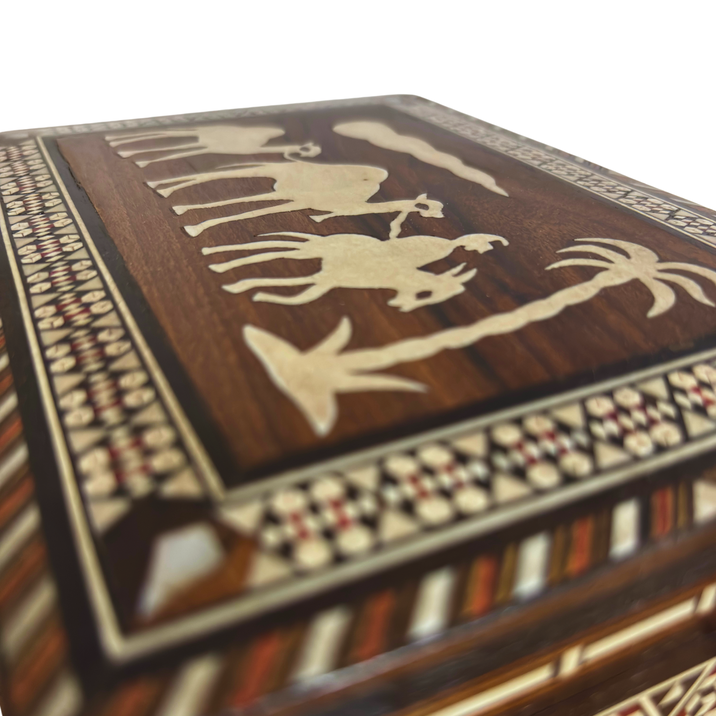 Vintage Damascene mozaïekdoos uit de jaren ’70, kameelmotief, handgemaakte Syrische bewaardoos