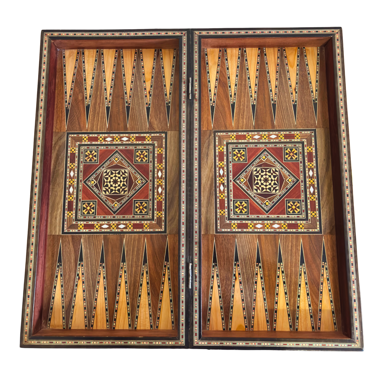 Mesa de Backgammon e Xadrez Damasquina Feita à Mão por Gaby Al Dayeh – Obra-Prima com Incrustações de Madrepérola
