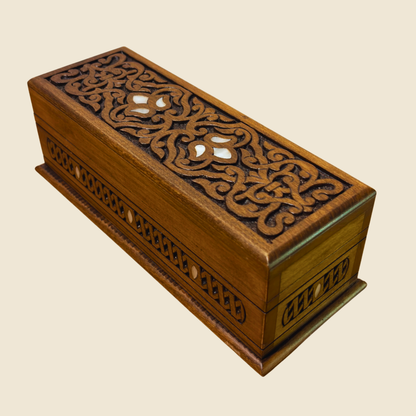Boîte de Luxe Sculptée à la Main – Nacre & Velours